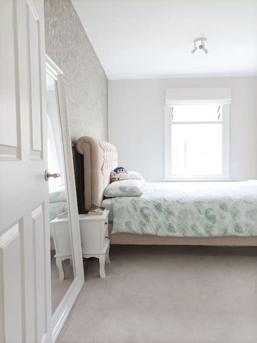 Modern And Cosy 2 Bedroom Flat In Notting Hill لندن المظهر الخارجي الصورة
